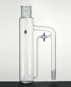 E120200 液-液提取器,45/50上,24/40下 描述液-液提取器，上磨口：45/50，下磨口：24/40