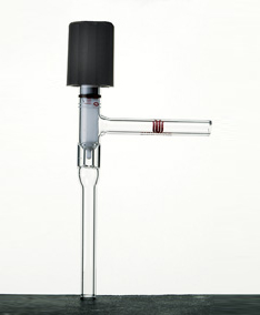 S670008T 四氟保護(hù)的精細(xì)可調(diào)式高真空節(jié)門 產(chǎn)品說明0-8mm高真空可計量閥門（90°）頂部有具四氟的O型圈（四氟全包）